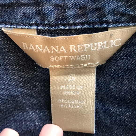 |Banana Republic| Button Down Denim Shirt Sz Small - Picture 3 of 4
